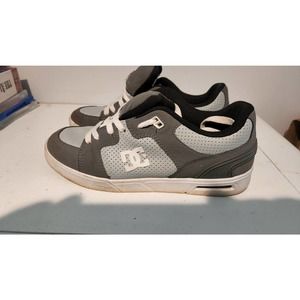 DC Shoes Boys Sz 8 Black mid Top Shoes Skateboarding Sneakers